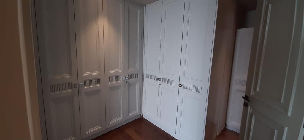 lowest-price-wooden-wardrobes-hafele-hettich-italian-german-dealers-manufacturers-in-noida-greater-noida-india